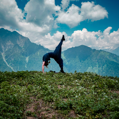 image gauche pose yoga
